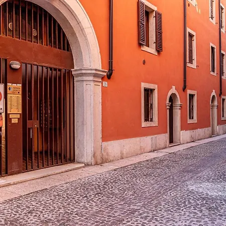 Casa Nicola Ai Filippini Apartment *